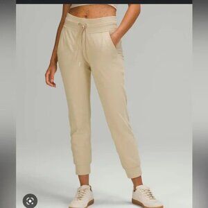 Lululemon ready to rulu jogger